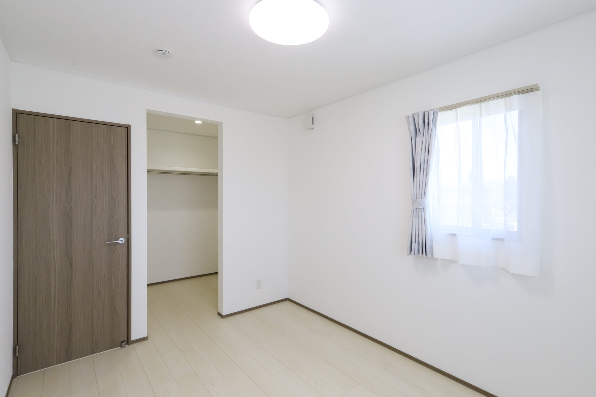 シンプルモダンの心地よい3LDK【S-183-1】