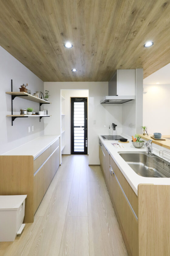 ナチュラルモダンの1.5階建て【EW-179-G】