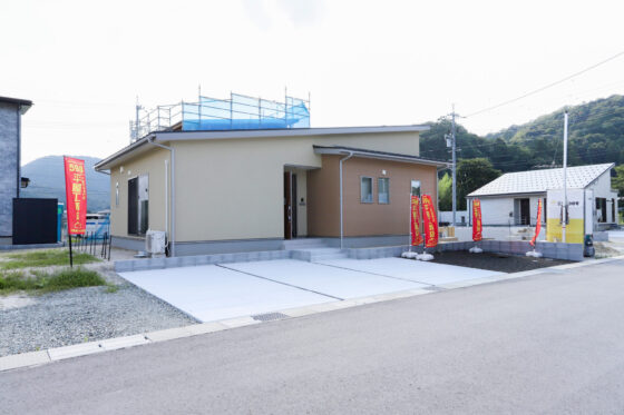 松江市八雲町東岩坂Ⅱモデルハウス