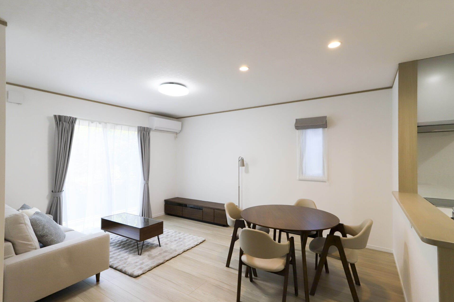 ミュートトーンのかわいい1.5階建て【N-145】